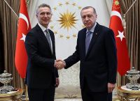 Στόλτενμπεργκ: “Συνεχίσουμε τις συνομιλίες στις Βρυξέλλες και τη Μαδρίτη με τον Ερντογάν”