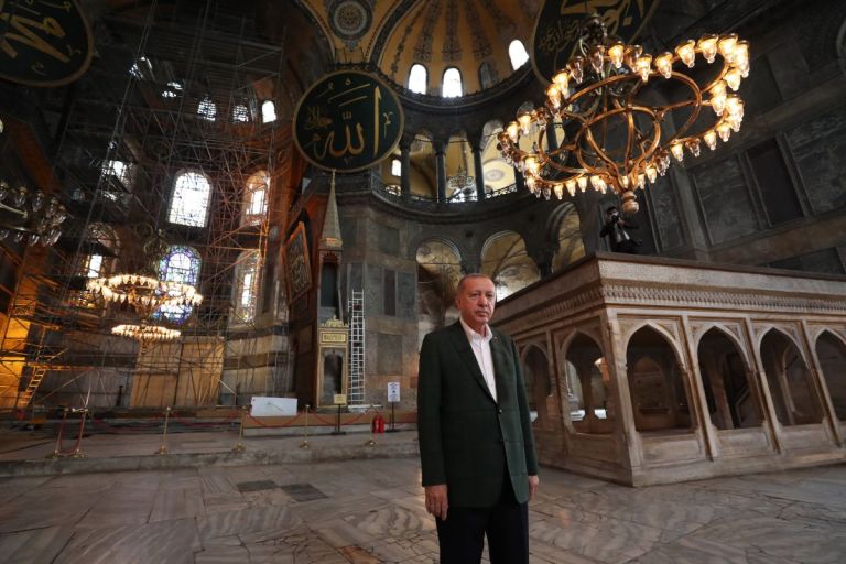 Ερντογάν για την Αγιά Σοφιά: Κλείσαμε μια πληγή