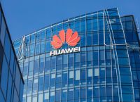 Huawei: Σταματά τις πωλήσεις στη Ρωσία