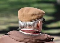Θεσσαλονίκη: Παππούς έκλεβε μαζί με τον εγγονό του καλώδια χαλκού και τα φόρτωναν στο I.X της κόρης του