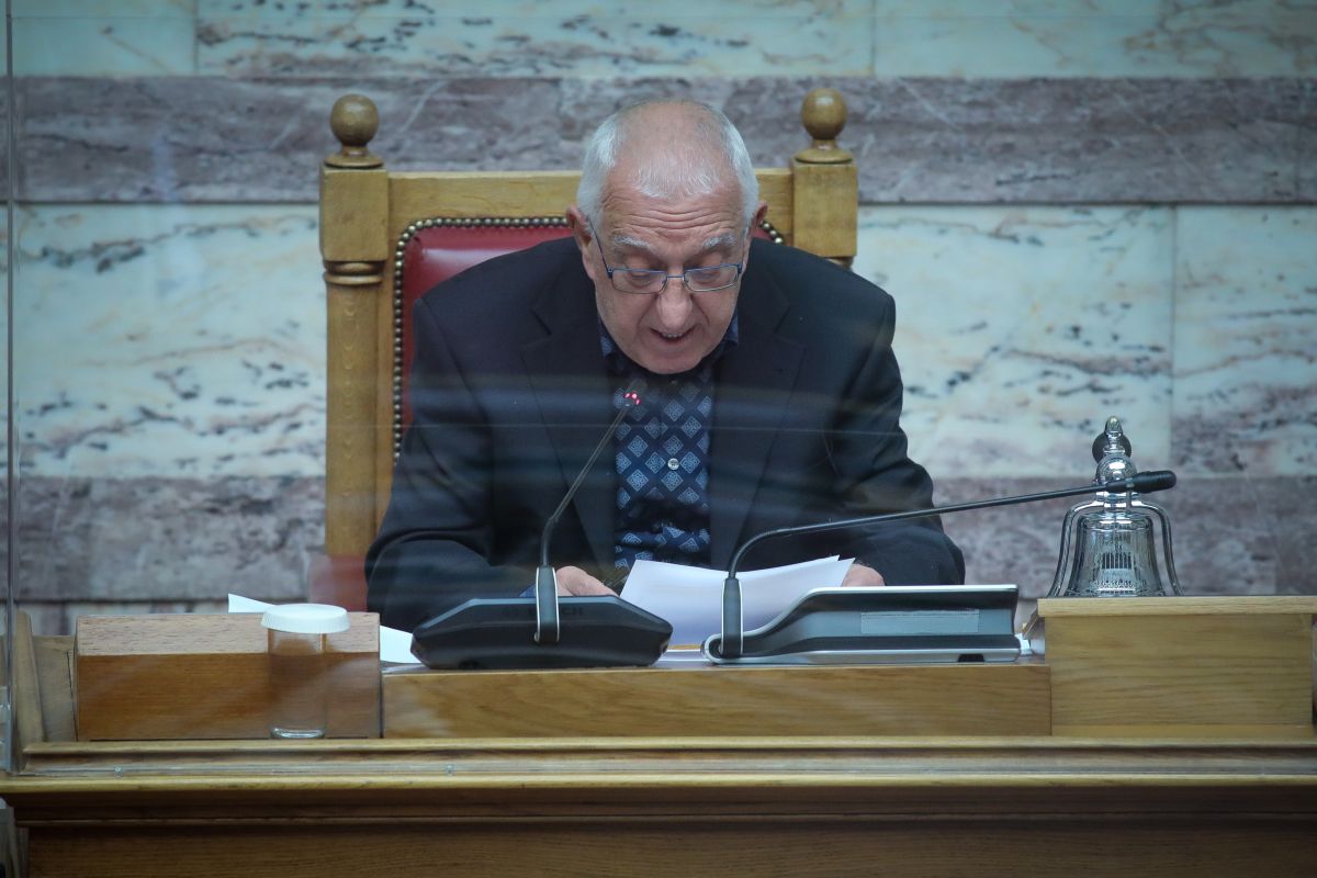 Κακλαμάνης: Σε τοποθέτηση στεντ υποβλήθηκε ο αντιπρόεδρος της Βουλής