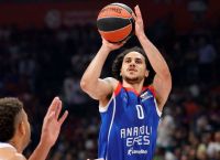 Αναντολού Εφές: “Έδεσε” Λάρκιν μέχρι το 2024