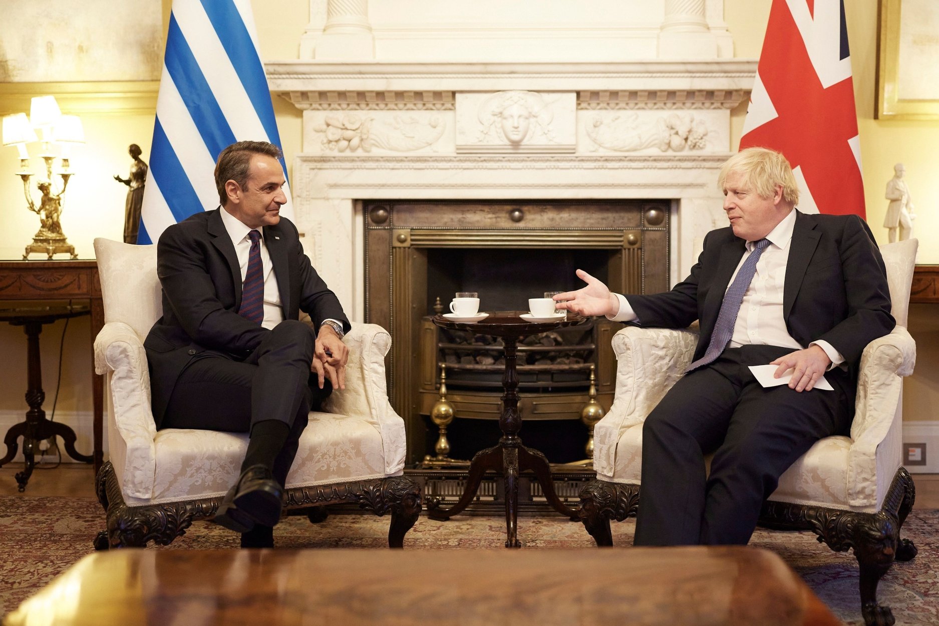 Τηλεφωνική συνομιλία Μητσοτάκη με τον Μπόρις Τζόνσον