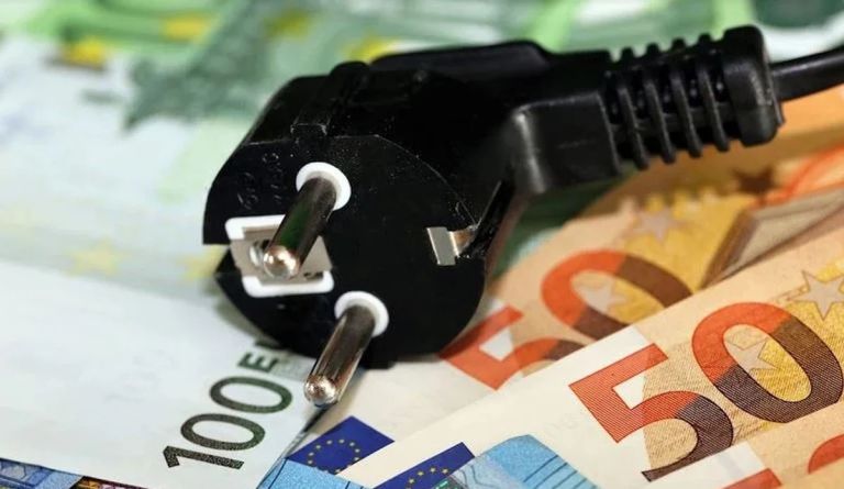 Γεωργιάδης για ρήτρα αναπροσαρμογής: Αυτόματη η αφαίρεση από τους λογαριασμούς