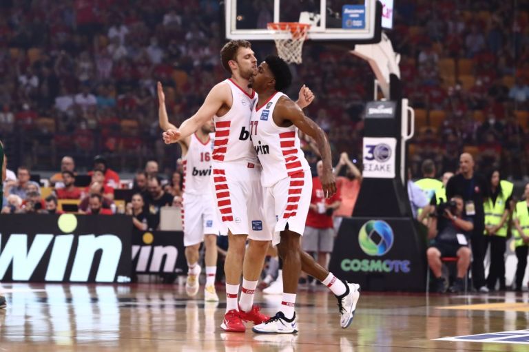 Basket League: Ο Βεζένκοφ MVP της φετινής σεζόν