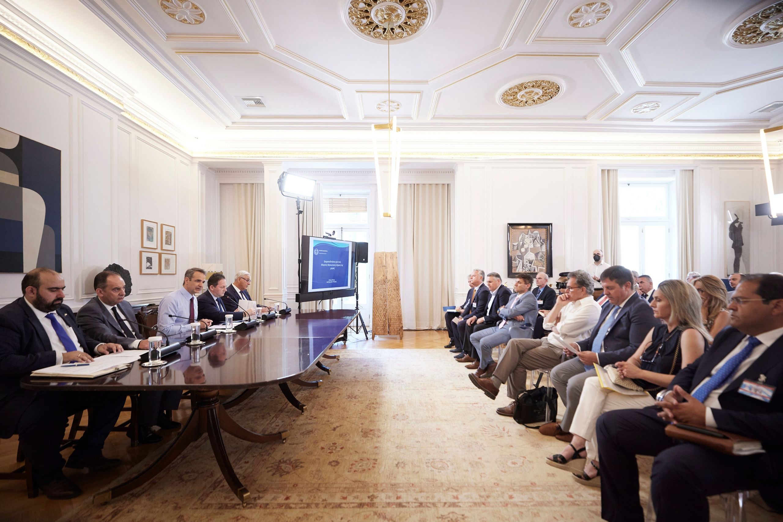 Συνάντηση Μητσοτάκη με Δημάρχους μικρών νησιών: Σχεδόν 500 εκατ. ευρώ επιχορηγήσεις σε 42 μικρά νησιά