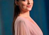 Dakota Johnson: Εξομολογήθηκε πως για το ‘Fifty Shades Of Grey’ είχε υπογράψει άλλο σενάριο Dakota Johnson: Εξομολογήθηκε πως για το ‘Fifty Shades Of Grey’ είχε υπογράψει άλλο σενάριο