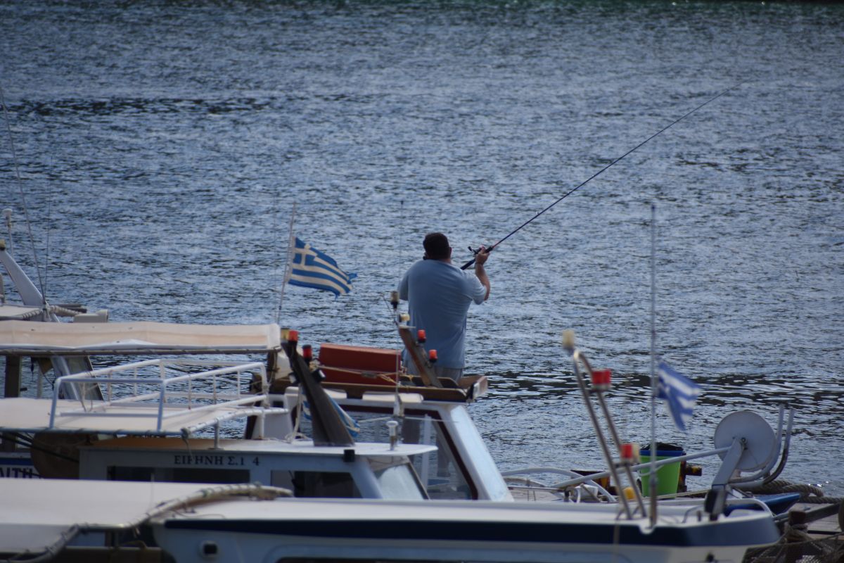 Ζαχαράκη: “Παγκόσμιος πρωταγωνιστής στον αλιευτικό τουρισμό η Ελλάδα”