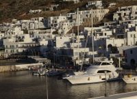 Τουρισμός – Σίφνος: Οι αρχαίοι πύργοι «ξαναζωντανεύουν» και οι FT προβάλλουν την αγγειοπλαστική