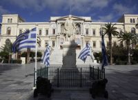 Σύρος: Τα διατηρητέα κτίρια στην Ερμούπολη εκπέμπουν… SOS Σύρος: Τα διατηρητέα κτίρια στην Ερμούπολη εκπέμπουν… SOS