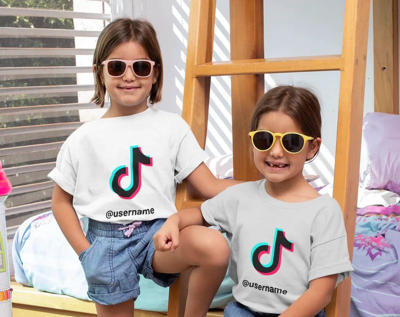 TikTok: Δεσμεύτηκε να βάλει νέους κανόνες για την προστασία των παιδιών