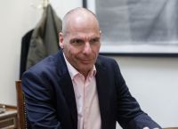 Βαρουφάκης: “Όλοι κοιτούν πλέον στην μετά τον Μητσοτάκη εποχή”