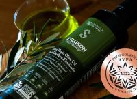 Sakellaropoulos bags more awards for its olive oil products Sakellaropoulos bags more awards for its olive oil products