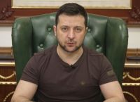 Ζελενσκι: Μαζί με την ηγεσία του στρατού θα παίρνονται οι αποφάσεις Ζελενσκι: Μαζί με την ηγεσία του στρατού θα παίρνονται οι αποφάσεις