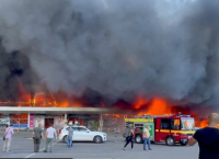 Ουκρανία: Έρευνες για επιζώντες στα ερείπια του βομβαρδισμένου εμπορικού στο Κρεμετσούκ