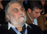 Βαγγέλης Παπαθανασίου: Στο Παρίσι το τελευταίο αντίο στον μεγάλο συνθέτη