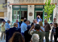 Τζορτζ Τσούνης: Επιστροφή στις ρίζες – Επίσκεψη στον Πλάτανο Ναυπακτίας