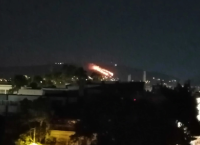 Φωτιά σε Σχιστό Κορυδαλλού και Ασπρόπυργο: Υπό μερικό έλεγχο τα πύρινα μέτωπα