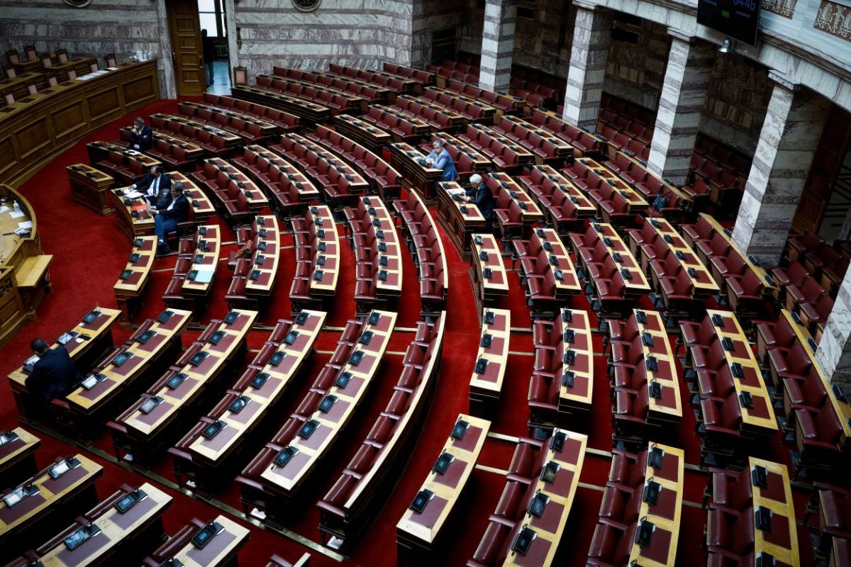 Βουλή live παρακολουθήσεις: Ξεκίνησε η συζήτηση για την σύσταση της εξεταστικής επιτροπής