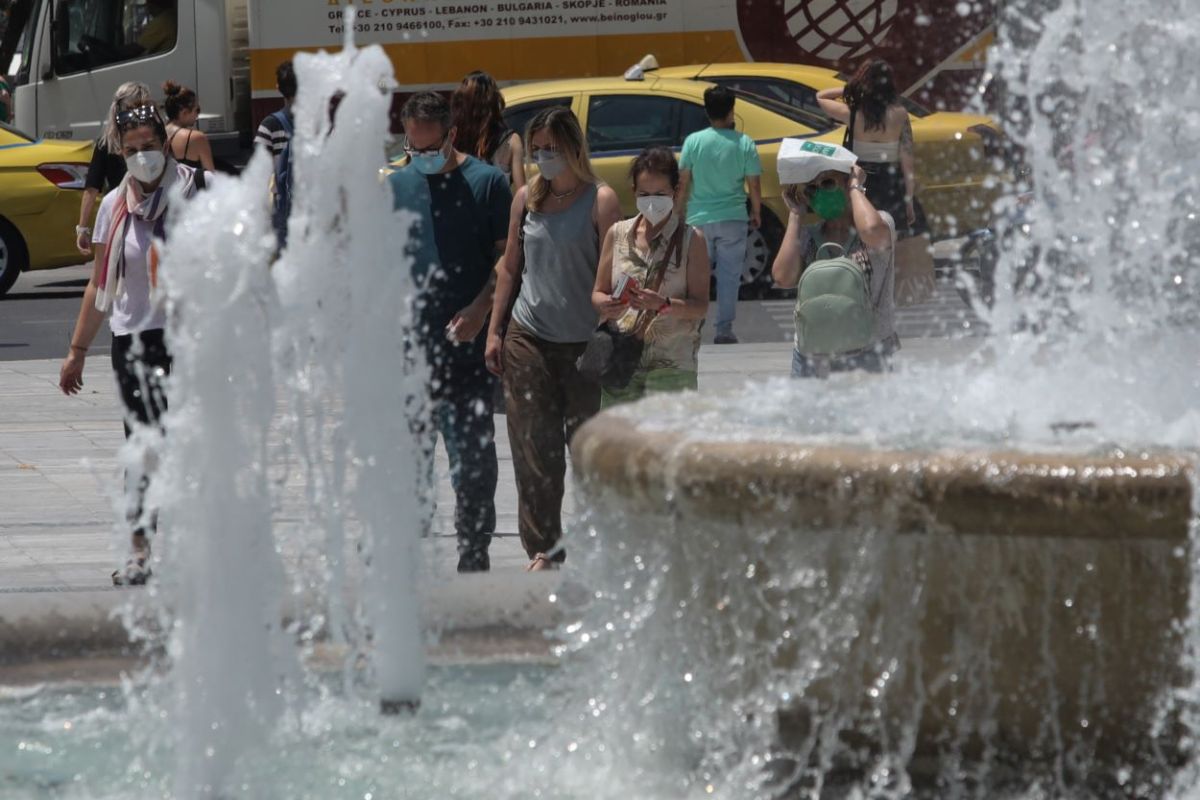 Καύσωνα: Σε ποιες περιοχές της Αττικής υπάρχουν κλιματιζόμενοι χώροι