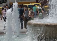 Καιρός: Καύσωνας με 40άρια – Δύσκολη μέρα η Πέμπτη – Τι να προσέξουμε
