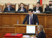 Βουλγαρία: Πολιτική αναταραχή και πτώση της κυβέρνησης Πέτκοφ