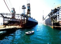 Φωτιά σε ρυμουλκό πλοίο στα ναυπηγεία Περάματος