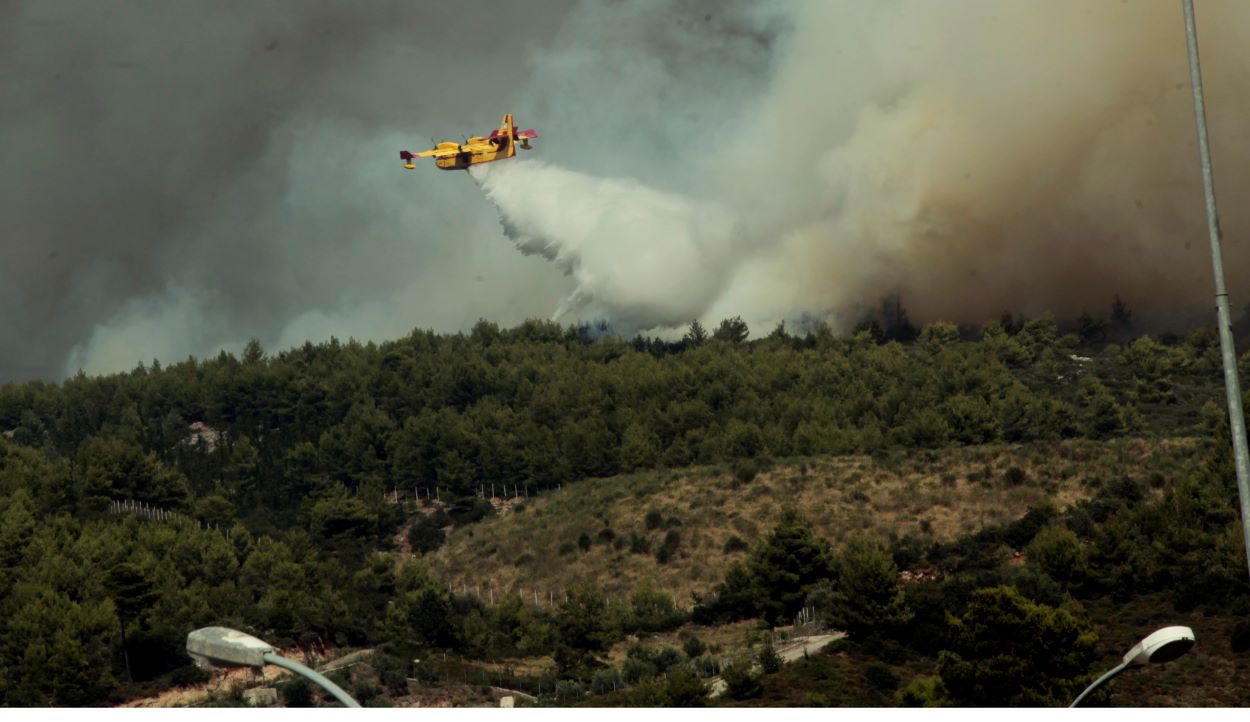 Κίνδυνος πυρκαγιάς: Σε “πορτοκαλί” συναγερμό 8 περιοχές σε όλη τη χώρα – Δείτε ποιες