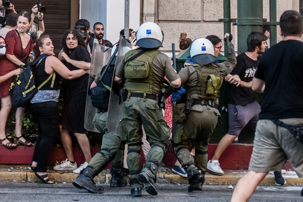 ΕΛ.ΑΣ: ΕΔΕ και μετακινήσεις για τα επεισόδια στο κέντρο της Αθήνας