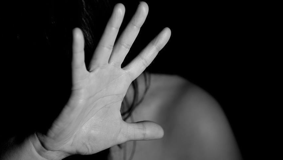 Θεσσαλονίκη: Στη δημοσιότητα τα στοιχεία του 35χρονου που βίαζε την ανήλικη κόρη της συντρόφου του