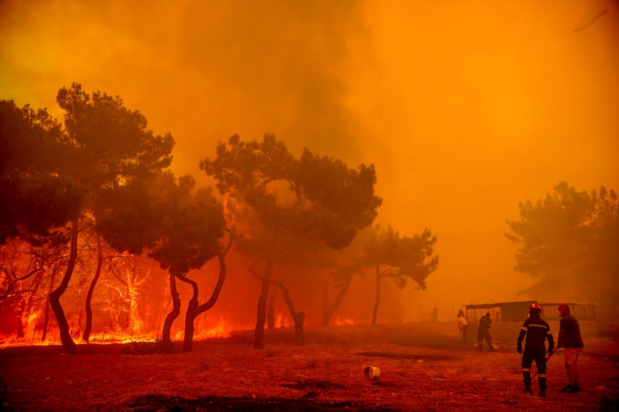 Meteo: “Εκρηκτικό” διήμερο “Hot – Dry – Windy” – Κίνδυνος πυρκαγιών Πέμπτη και Παρασκευή