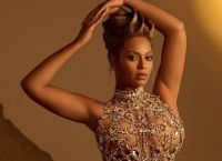 Beyoncé: Γυμνή πάνω σε άλογο για το νέο άλμπουμ