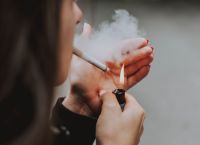 Greece makes top ten list for countries with highest smoking rates