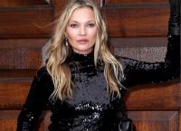 Kate Moss: Νέα καμπάνια αναψυκτικού με το μοντέλο σαν καλλιτεχνική διευθύντρια Kate Moss: Νέα καμπάνια αναψυκτικού με το μοντέλο σαν καλλιτεχνική διευθύντρια