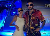 Snik: Βγάζει νέο video clip αγκαλιά με την αντικαταστάτρια της Ηλιάνας Παπαγρεωργίου Snik: Βγάζει νέο video clip αγκαλιά με την αντικαταστάτρια της Ηλιάνας Παπαγρεωργίου