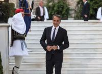 Μητσοτάκης στο προεδρικό Μέγαρο: Ούτε εκλογές, ούτε ανασχηματισμός