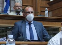 Γεραπετρίτης στη Βουλή: Το ελληνικό δημόσιο δεν έχει προμηθευτεί παράνομο λογισμικό
