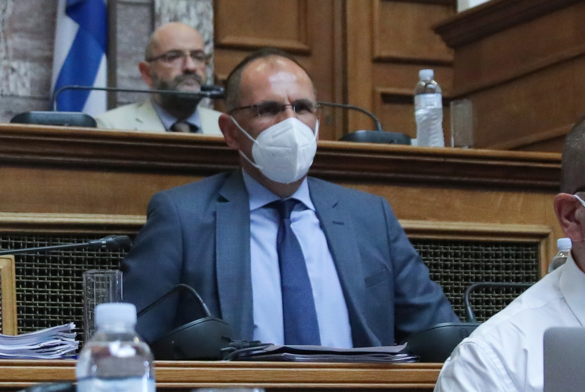 Γεραπετρίτης στη Βουλή: Το ελληνικό δημόσιο δεν έχει προμηθευτεί παράνομο λογισμικό