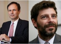 Πατέλης και Γιατρομανωλάκης μήνυσαν εφημερίδα για ομοφοβικό πρωτοσέλιδο