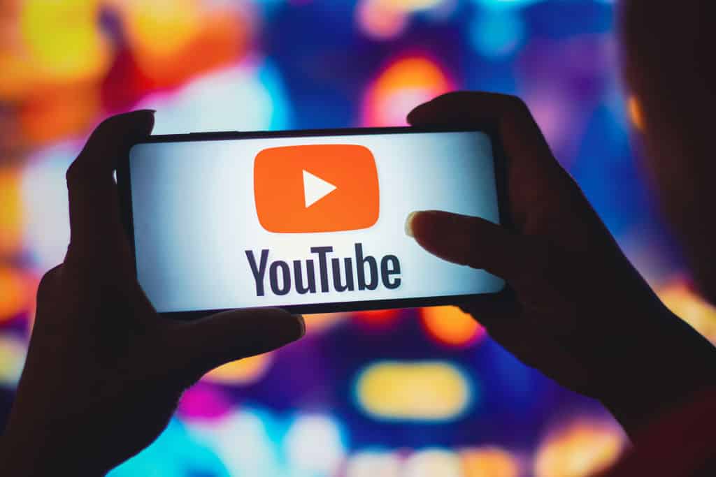 Αμβλώσεις: Το YouTube αφαιρεί βίντεο παραπληροφόρησης
