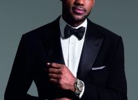 Μέσα στο Sizable Real Estate Portfolio του LeBron James