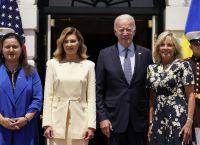 Olena Zelenska: Ταξίδεψε στην Αμερική και επισκέφτηκε την Jill Bidena στον Λευκό Οίκο Olena Zelenska: Ταξίδεψε στην Αμερική και επισκέφτηκε την Jill Bidena στον Λευκό Οίκο