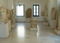 Greek Culture Minister inaugurates renovated Milos Island Museum Greek Culture Minister inaugurates renovated Milos Island Museum