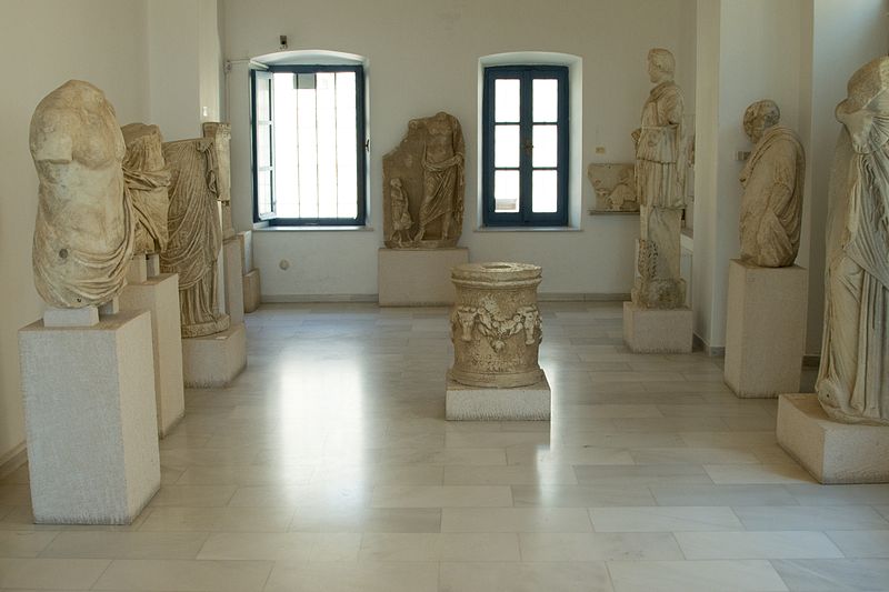Greek Culture Minister inaugurates renovated Milos Island Museum