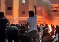 Διαδηλωτές εισέβαλαν στο κοινοβούλιο της Λιβύης στο Τομπρούκ [vid]