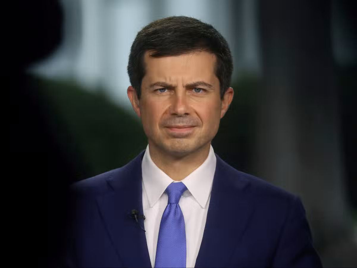 Μπούτιτζετζ για Πρόεδρος των ΗΠΑ;