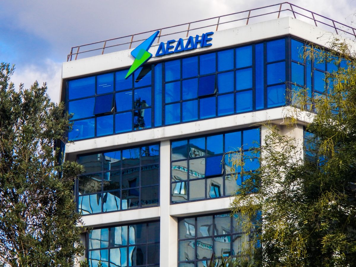 ΔΕΔΔΗΕ: Εντατικές εργασίες για την αποκατάσταση των ζημιών στη Βόρειoανατολική Αττική και στα Μέγαρα