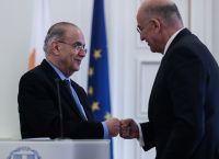 Δένδιας – Κασουλίδης για Κυπριακό και τουρκικό γεωτρύπανο
