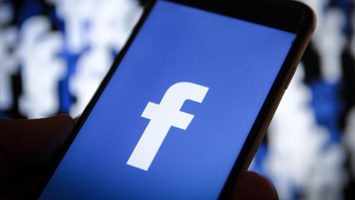 Facebook: Αλλάζει αρχική σελίδα
