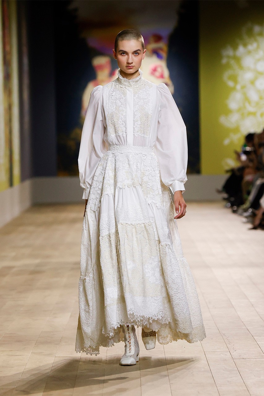 Haute Couture Fall 2022: Η Maria Crazia Chiuri ανέδειξε το δέντρο της ζωής